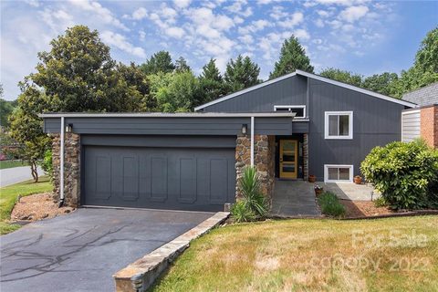 4001 Woodfox Drive