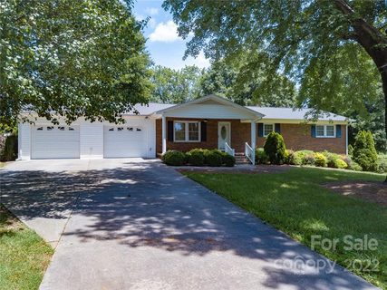 51 Robinson Road sold home in Fairfield Acres, Taylorsville, NC