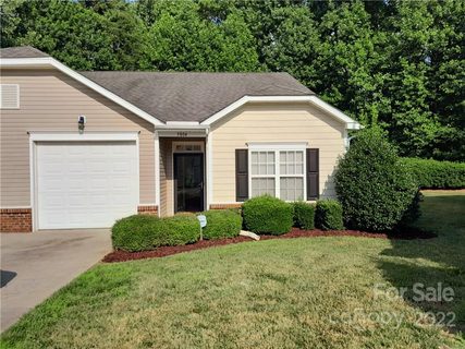 5804 Bradford Lake Lane sold condo in Village Glen, Charlotte, NC