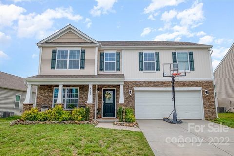 8922 Harwood Knoll Drive sold home in Harwood Knoll, Charlotte, NC