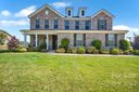 305 Candella Drive sold home in Matthews, SC