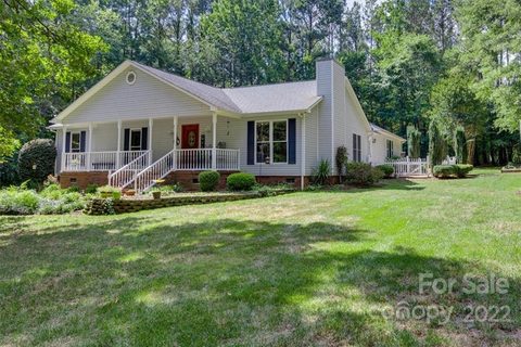 820 Timber Creek Drive 80 sold home in The Timbers, York, SC
