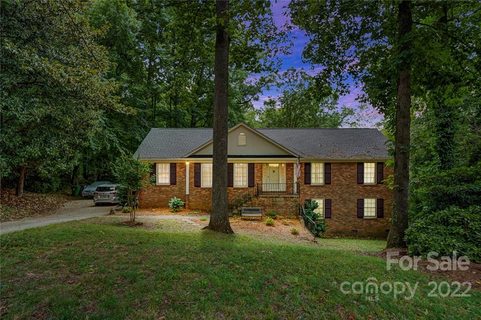 2513 Red Barn Lane