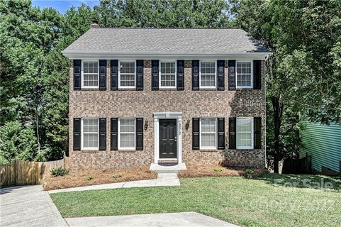 12512 Agate Lane sold home in Woodside Village, Pineville, NC