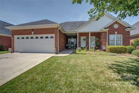 2122 Pinefield Court sold home in Waterford Place, Gastonia, NC
