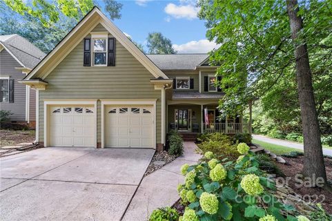 Previously sold for $485,900