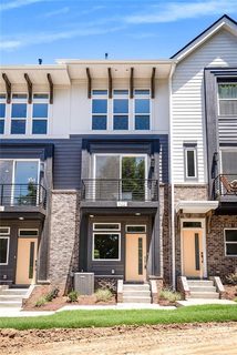 622 West End Drive