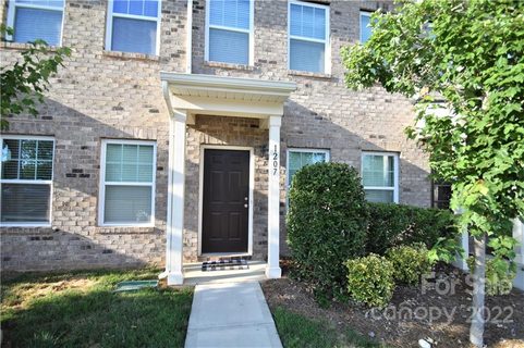 1207 Skywatch Lane