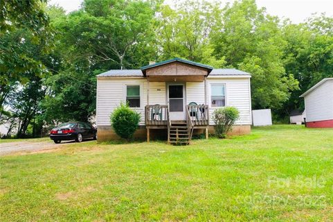 446 Charles Street sold home in Rolling Hills, Statesville, NC