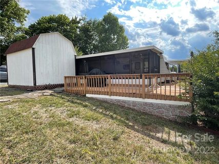 102 Hickory Place