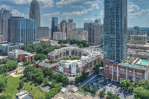 300 W 5th Street 625