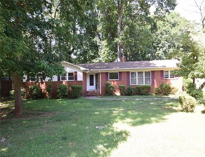 6022 Woodbridge Road sold home in Lake Forest, Charlotte, NC