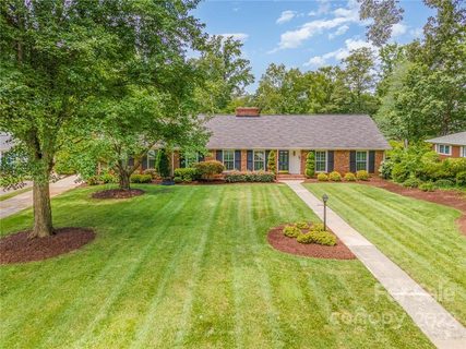 5536 Robinhood Road