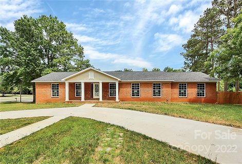 1001 Manchester Lane sold home in Manchester, Charlotte, NC
