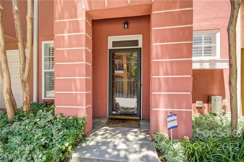 935 Hawthorne Bridge Court sold condo in Hawthorne Court, Charlotte, NC