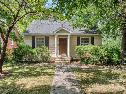 2038 Chesterfield Avenue