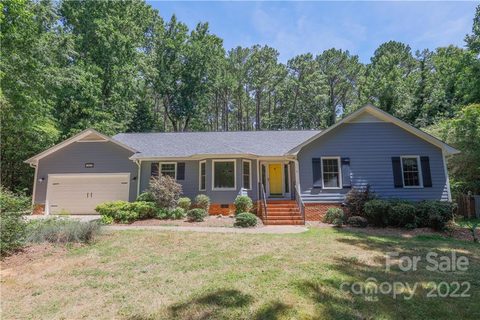 13923 Maple Hollow Lane