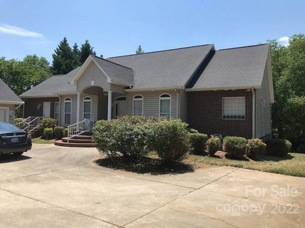 9245 Belle Pines Court sold home in Lakepointe South, Sherrills Ford, NC