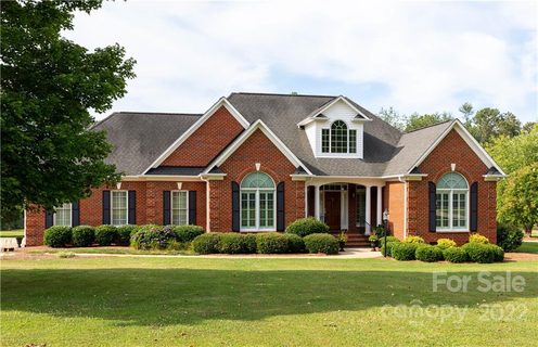 1241 Springlake Road sold home in Springlake Estates, York, SC