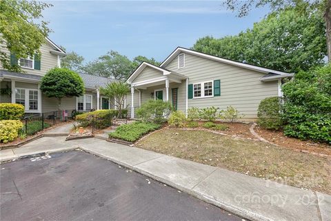 2729 New Hamlin Way