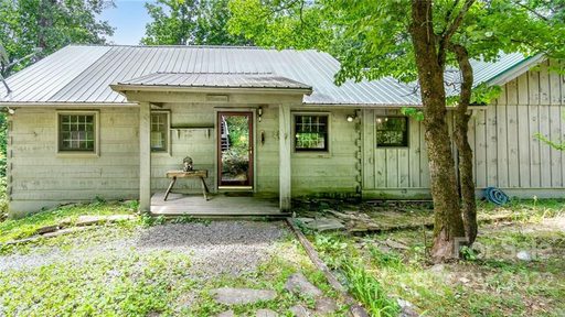 499 E Poplar Drive sold home in Green Mtn Estates, Hendersonville, NC