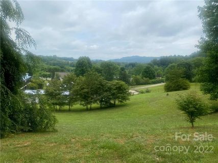 37 Ridgemont Road sold manufactured home in Clear View Valley, Hendersonville, NC