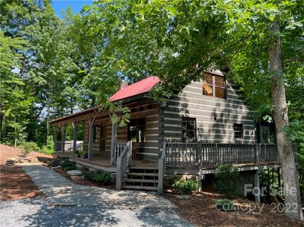 1549 Rixhaven Drive sold home in Rixhaven, Saluda, NC
