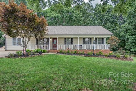 209 Pilots Ridge Drive sold home in Pilots Ridge, Bessemer City, NC
