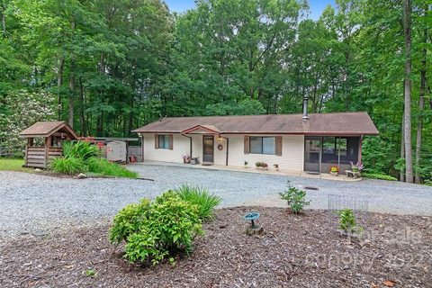 68 Skyland Drive sold home in Hidden Valley, Pisgah Forest, NC