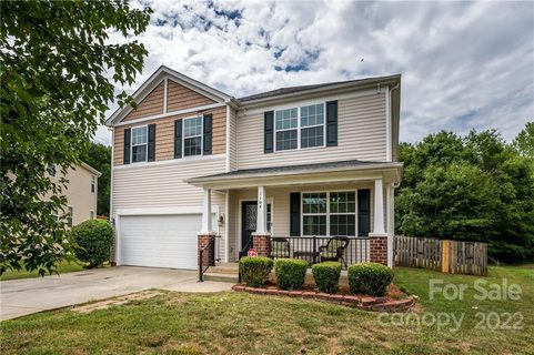 1104 Bottle Brush Lane