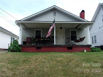 18 Douglas Avenue sold home in Aurora Highlands, Concord, NC