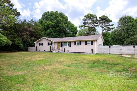 1914 Falconhurst Drive sold home in Westbourne, Charlotte, NC