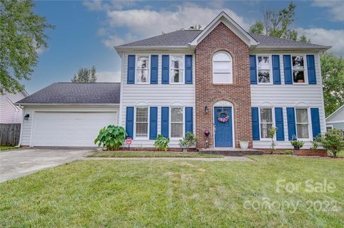 7426 Crestside Lane sold home in Sherbrook, Charlotte, NC