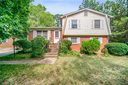 2832 Meadowcliff Drive sold home in Charlotte, SC