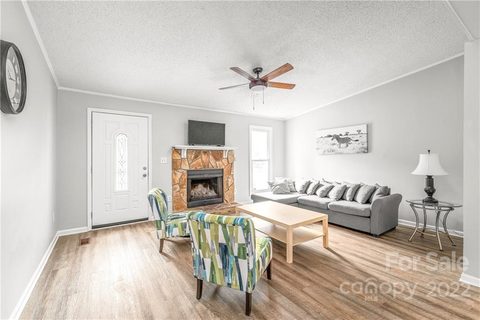 4021 Courtland Drive