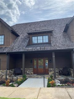 275 Clubhouse Lane C202