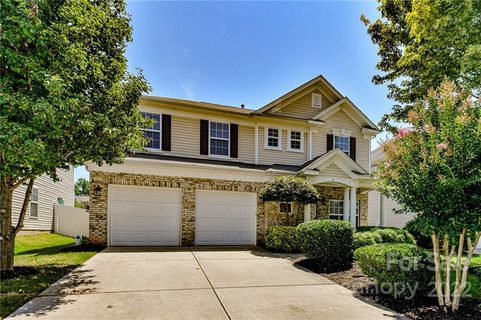 114 Sand Spur Drive