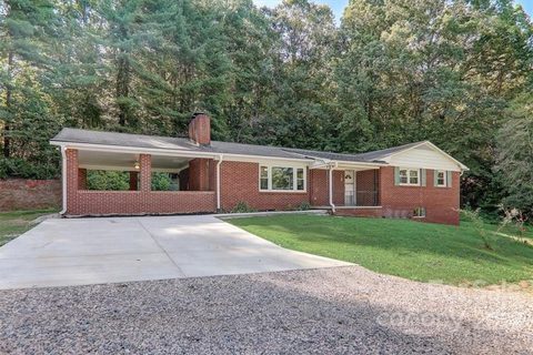 203 Mountain View Road sold home in Pleasant Gardens, Marion, NC