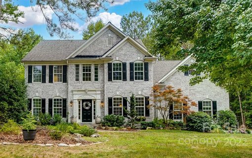 4384 Enchantment Cove Lane