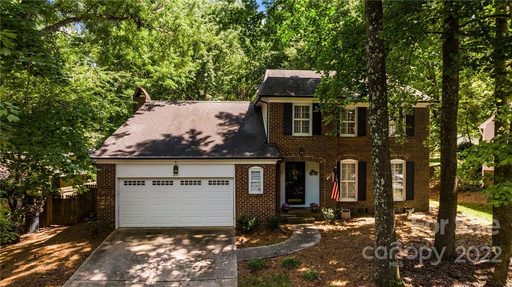 4227 Woods End Lane