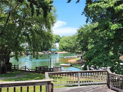 Previously sold for $667,875