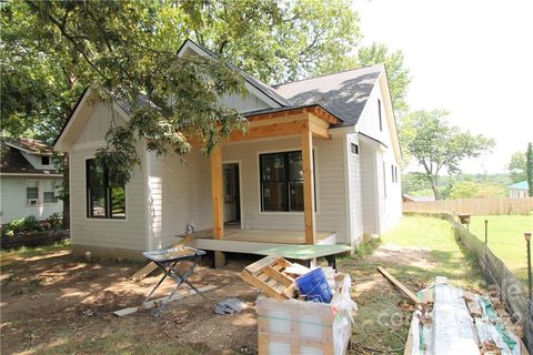 1306 Hyman Avenue sold home in Hyman Heights, Hendersonville, NC