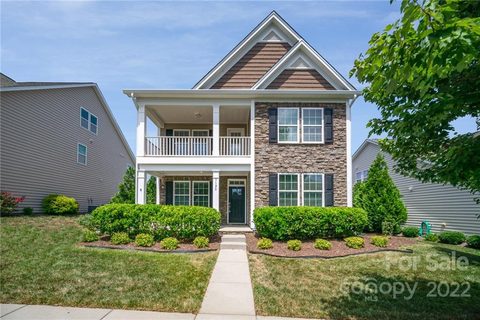 3120 Kelsey Plaza