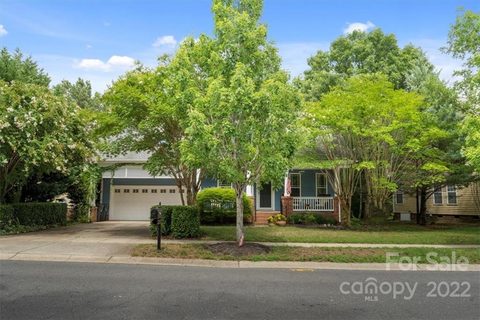 123 Shoreline Parkway