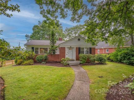 1250 Hyman Avenue sold home in Hyman Heights, Hendersonville, NC