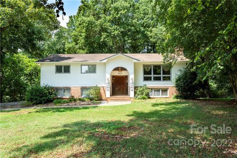 3042 Longwood Drive sold home in Riverbend, Shelby, NC