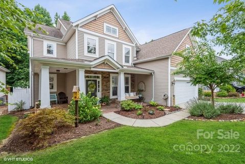 7009 Holly Grove Court sold home in Chestnut Oaks, Matthews, NC