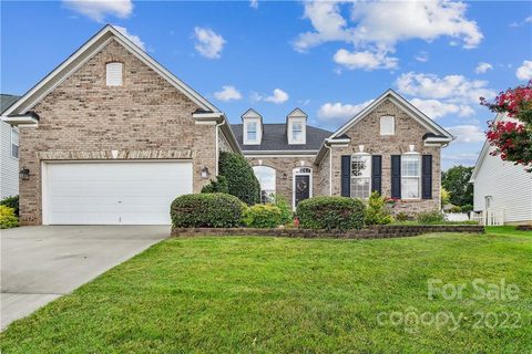 2702 Nw Sunberry Lane