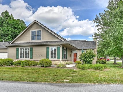 42 Summerfield Place