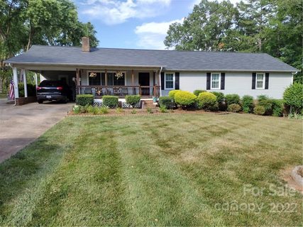 7723 Deer Track Drive sold home in Forest Oaks, Denver, NC